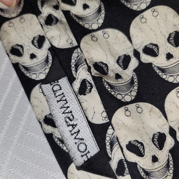 THOMAS WYLDE Black & White Silk Skull Print Scarf - Picture 7 of 7
